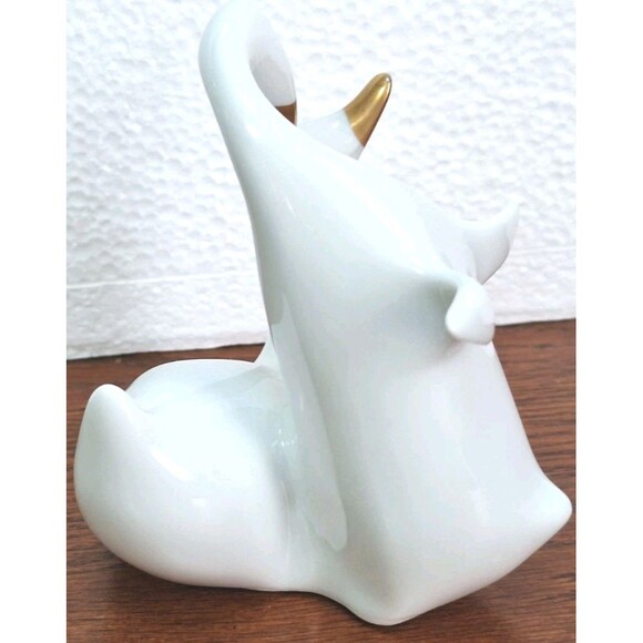 VTG Hollohaza Hungary Swan Pair Porcelain Figurine White n Gold Hand Painted 4" - Picture 3 of 6